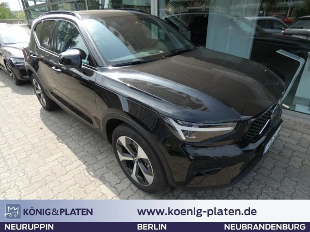 Volvo XC40 Plus Dark