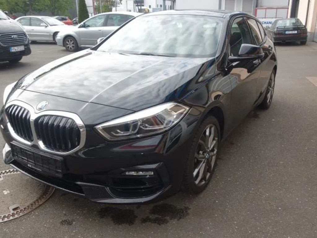 BMW 1 Serie 120 Sport Line Sedan 120i