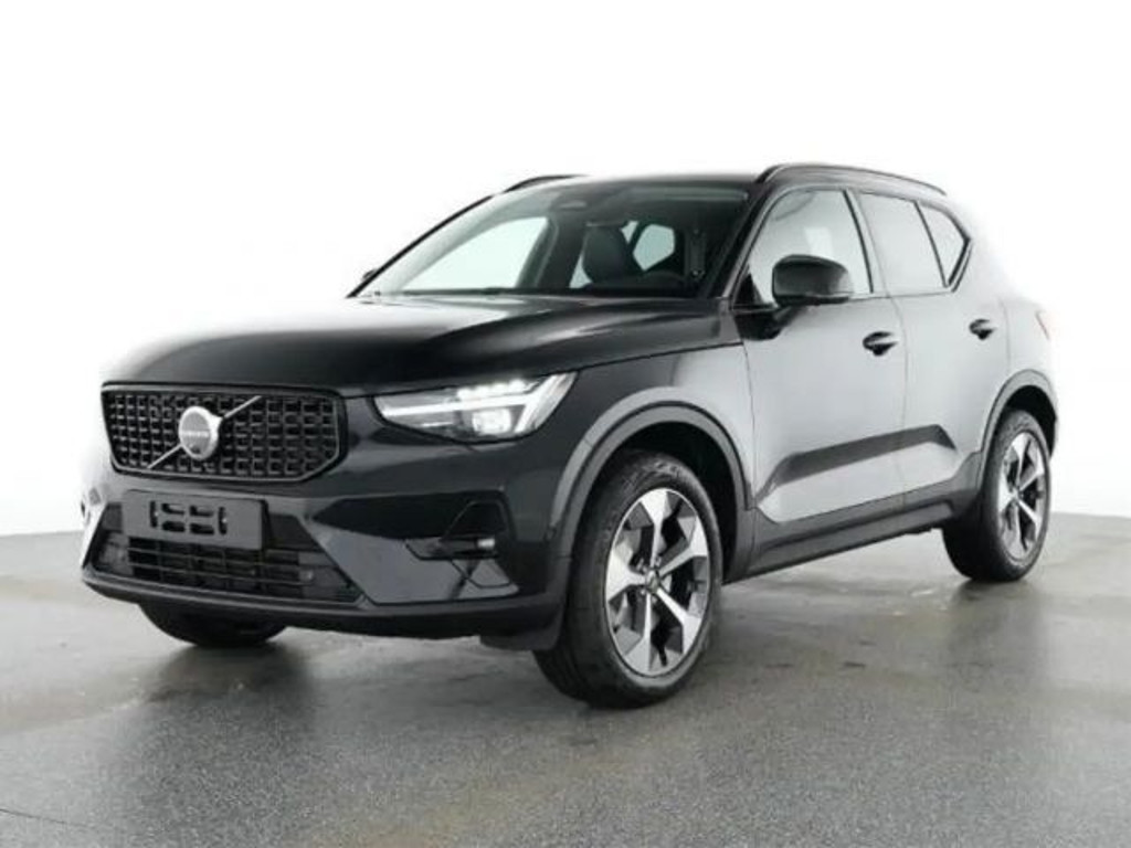 Volvo XC40 Plus Dark