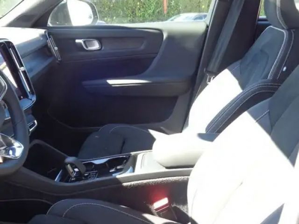 Volvo C40