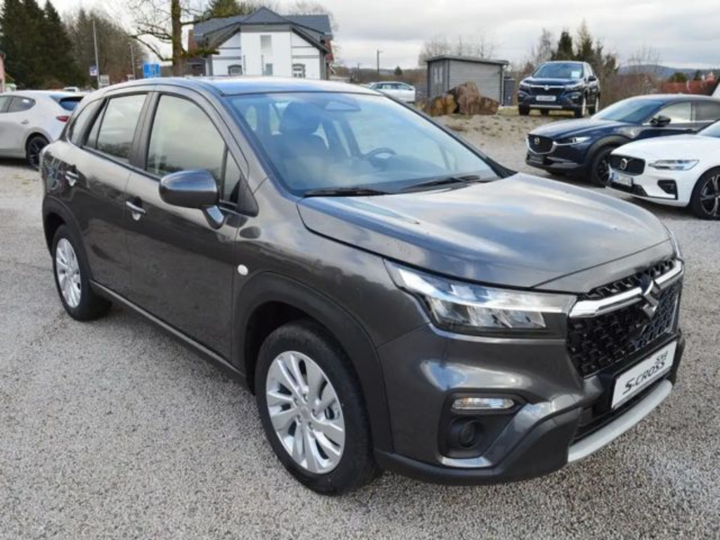 Suzuki S-Cross Hybrid