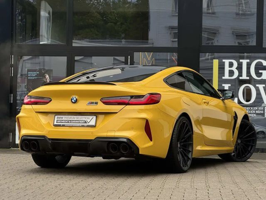 BMW M8