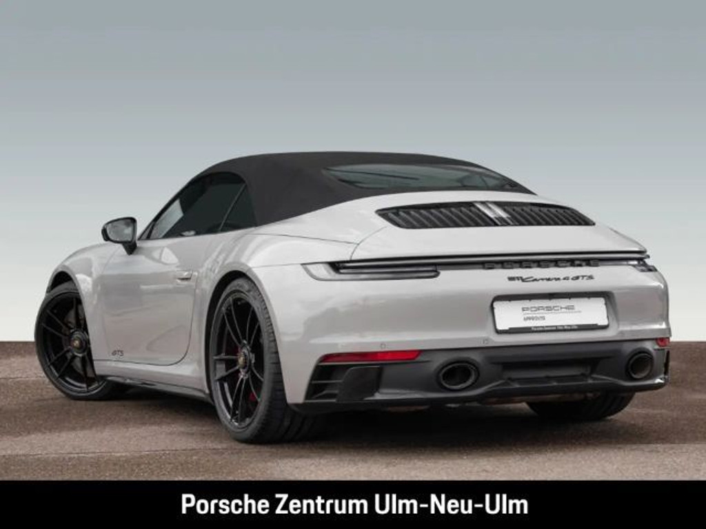 Porsche 992