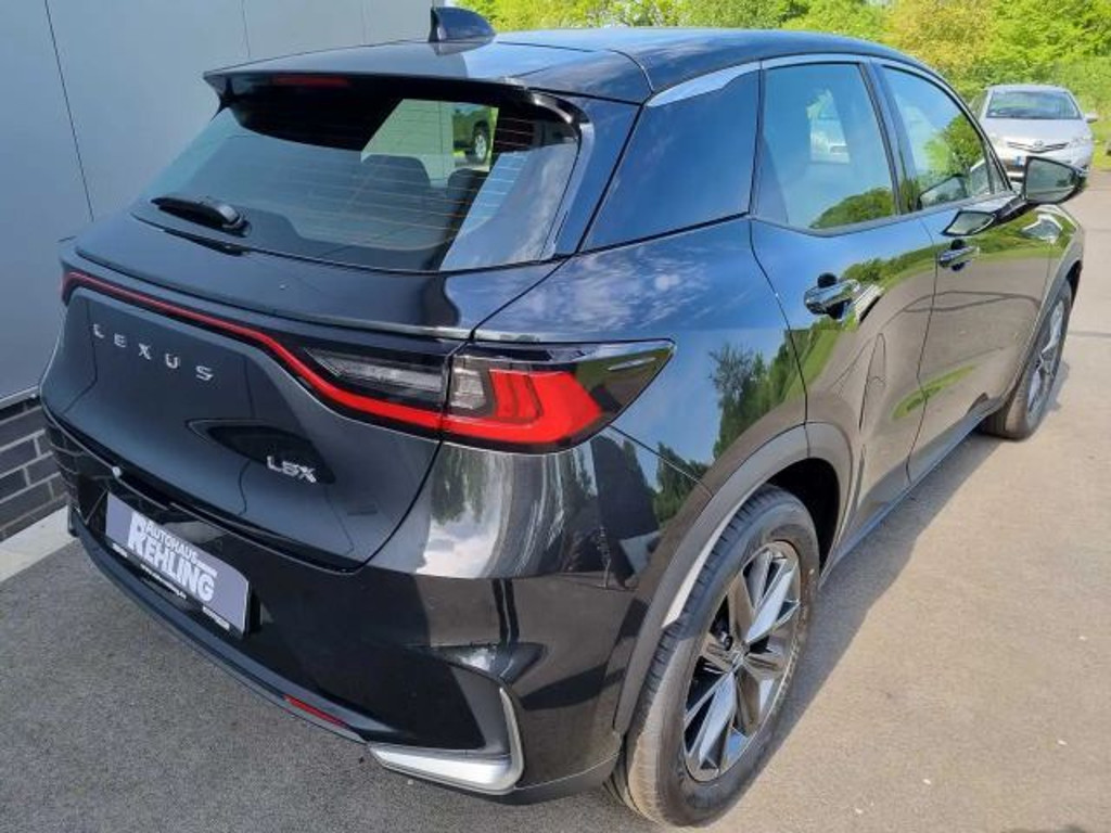 Lexus LBX