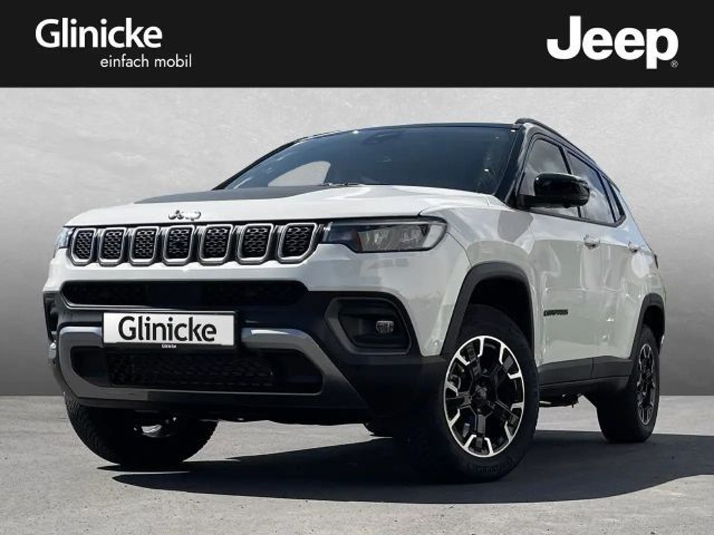 Jeep Compass PHEV High Upland Fernlichtassis. Carplay