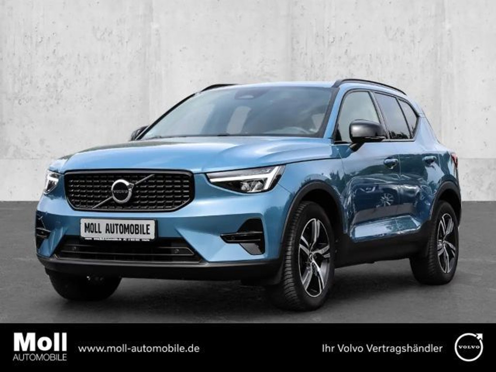 Volvo XC40 Plus Dark