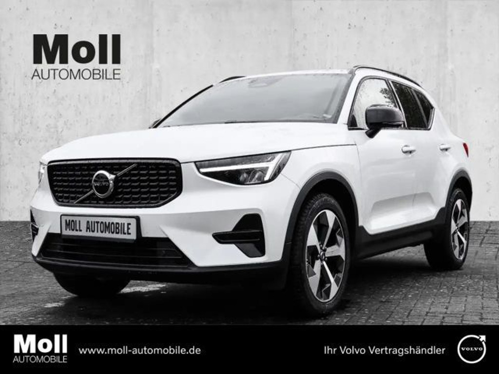 Volvo XC40 Plus Dark