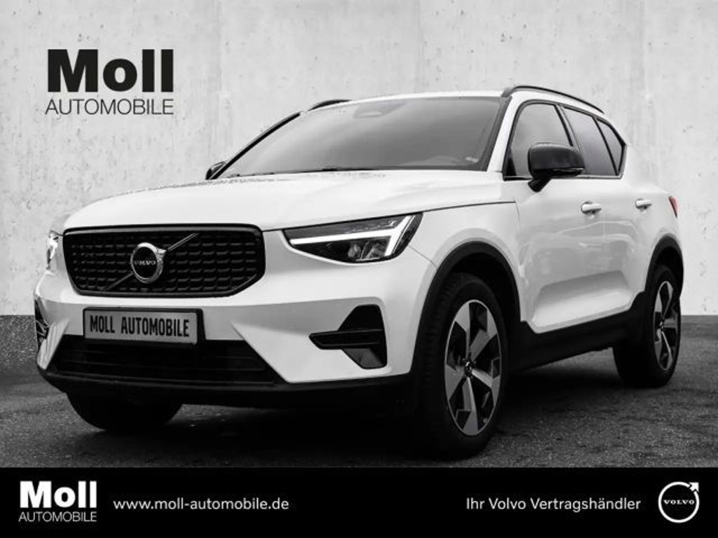 Volvo XC40 Plus Dark