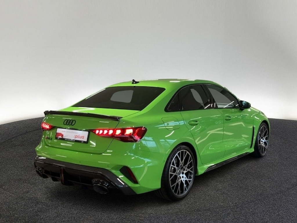 Audi RS3 Sedan Quattro S-Tronic