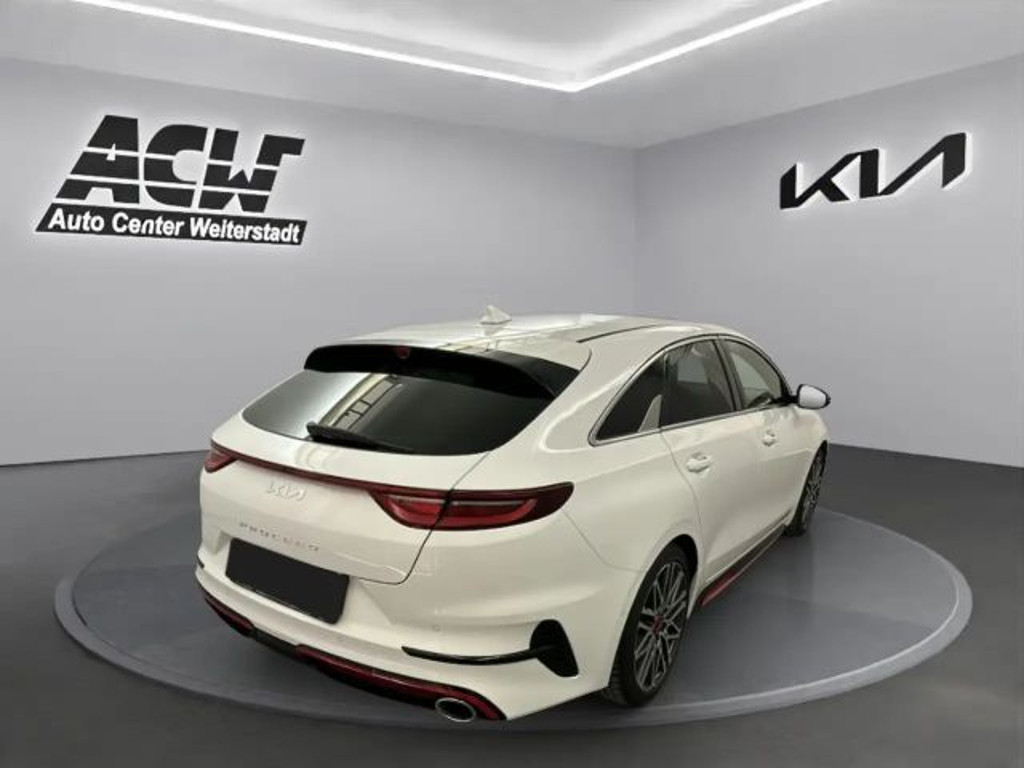 Kia ProCeed