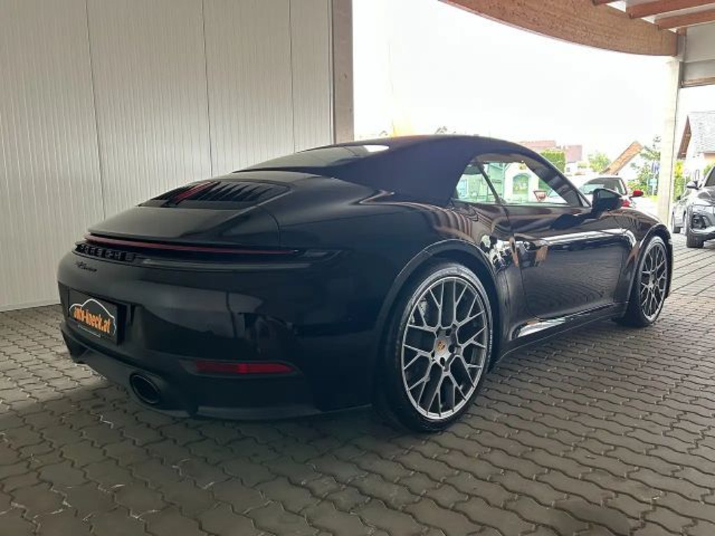 Porsche 992