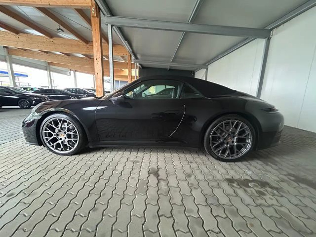 Porsche 992