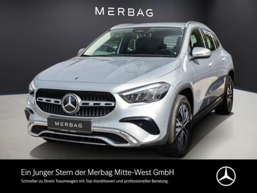 Mercedes-Benz GLA-Klasse GLA 180 W-Paket ParkAss. LED SpurH el.Heck LM