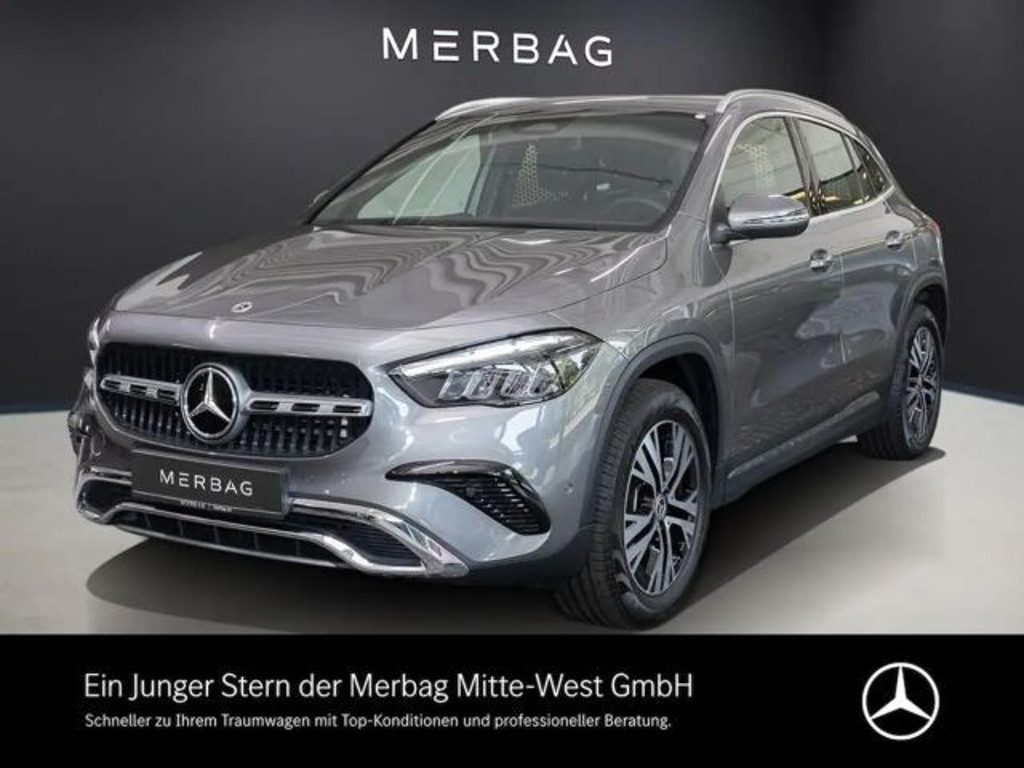 Mercedes-Benz GLA-Klasse GLA 180 W-Paket ParkAss. LED SpurH el.Heck LM