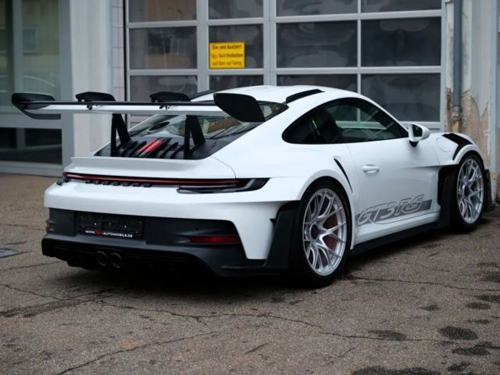 Porsche 992
