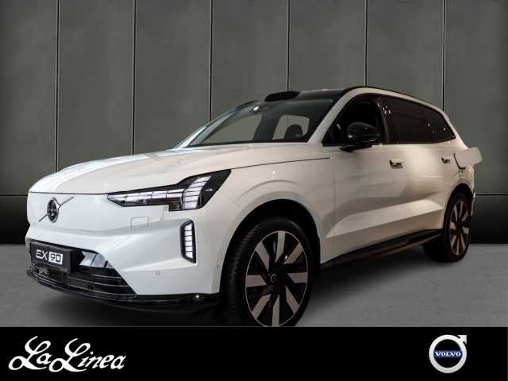 Volvo EX90 