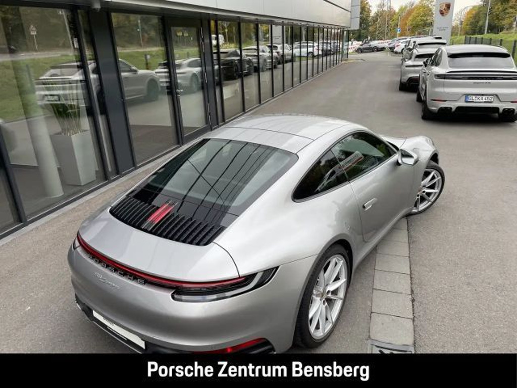 Porsche 992