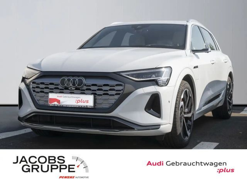 Audi Q8 e-tron Quattro 55