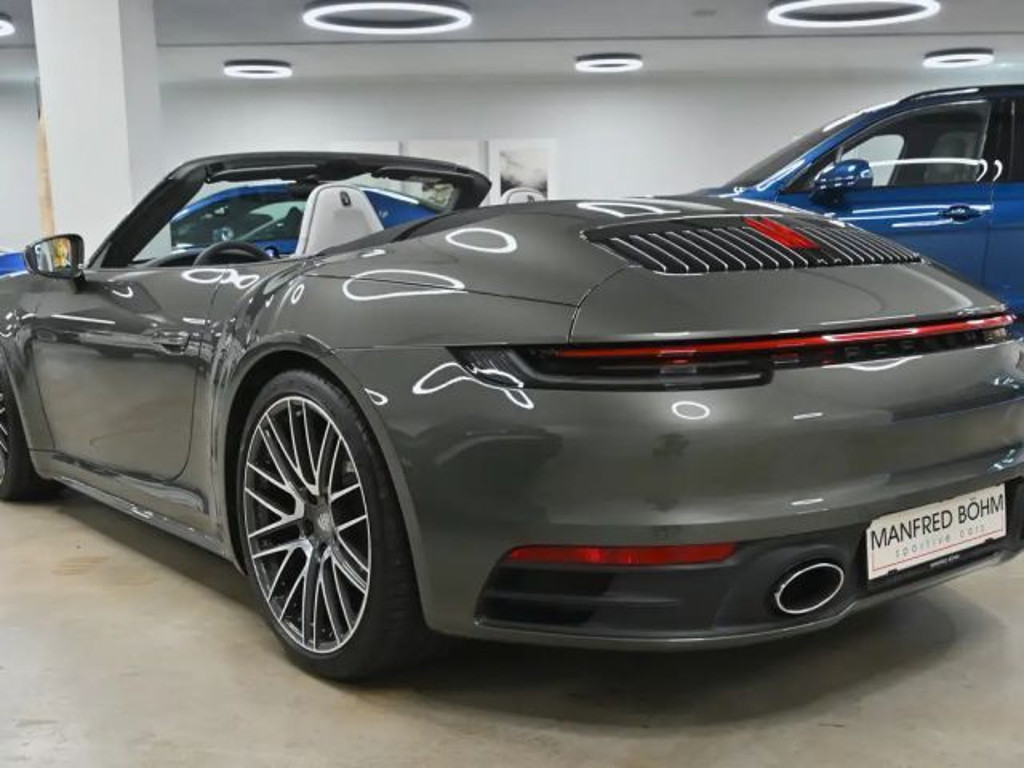 Porsche 992