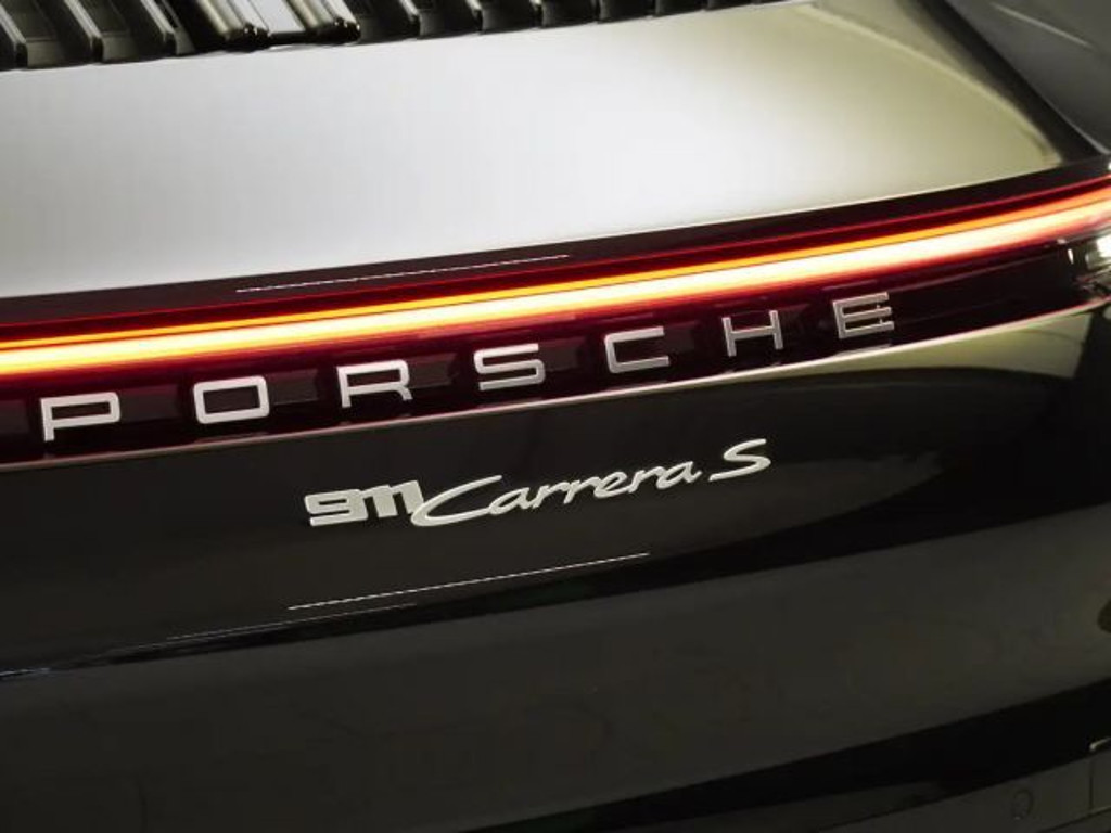 Porsche 992