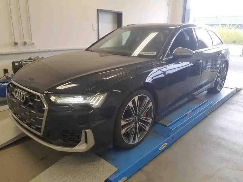 Audi S6 Avant Quattro