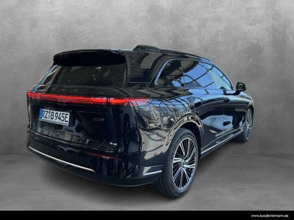 Xpeng G9
