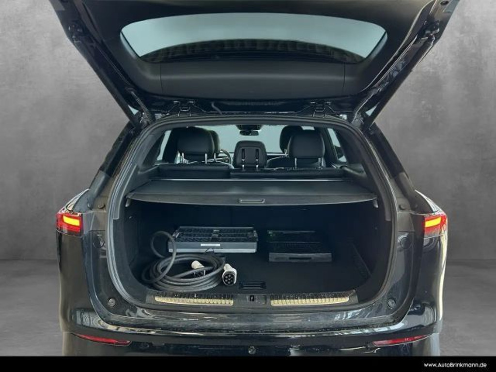 Xpeng G9