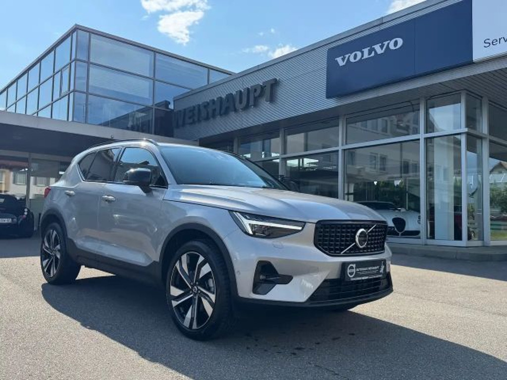 Volvo XC40 Plus Dark