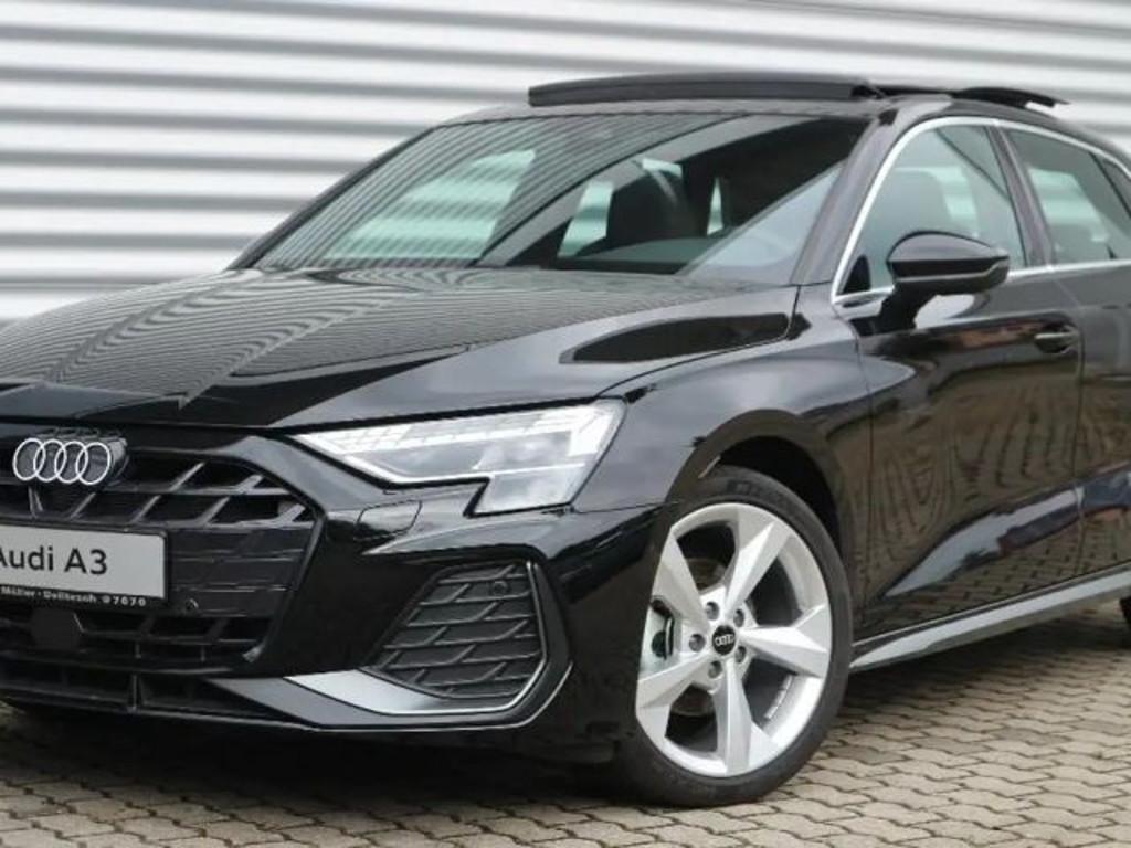 Audi A3 Sportback Sedan S-Line