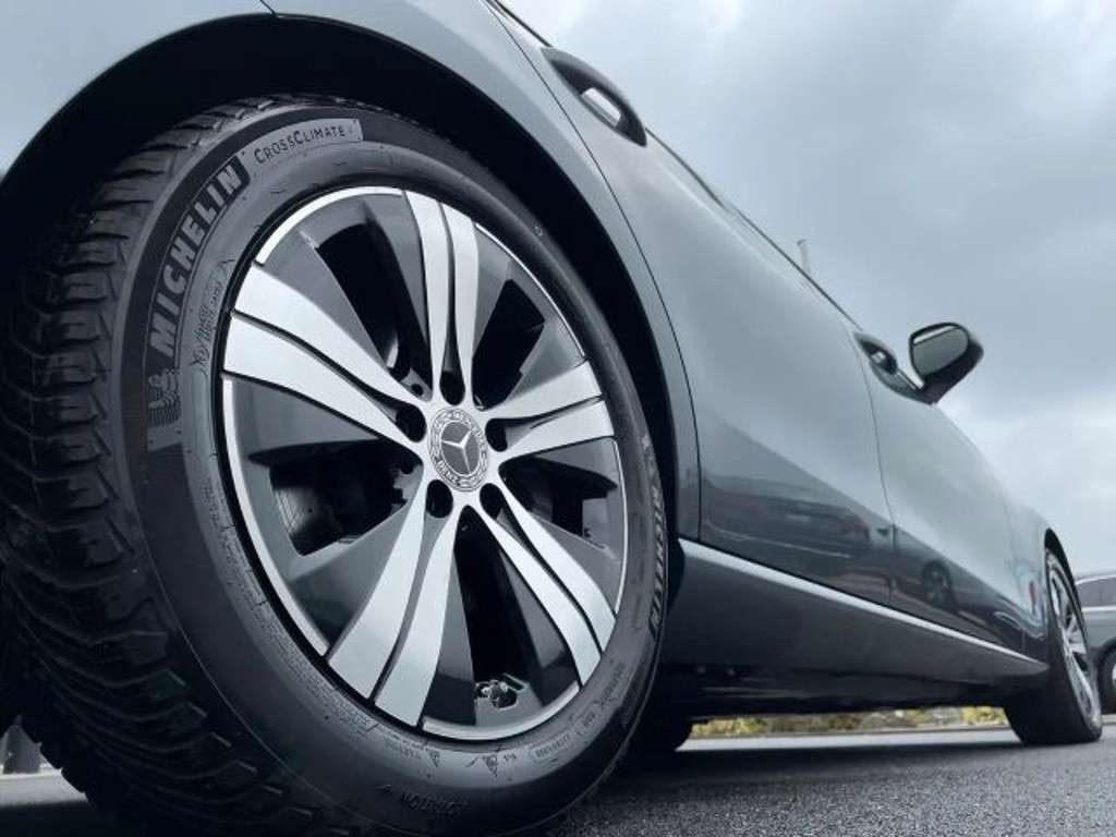 Mercedes-Benz C-Klasse C 180 AVANTGARDE Sedan