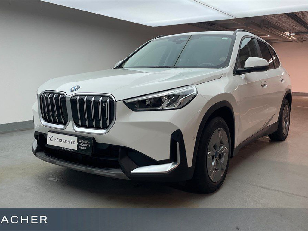 BMW iX1 xDrive30