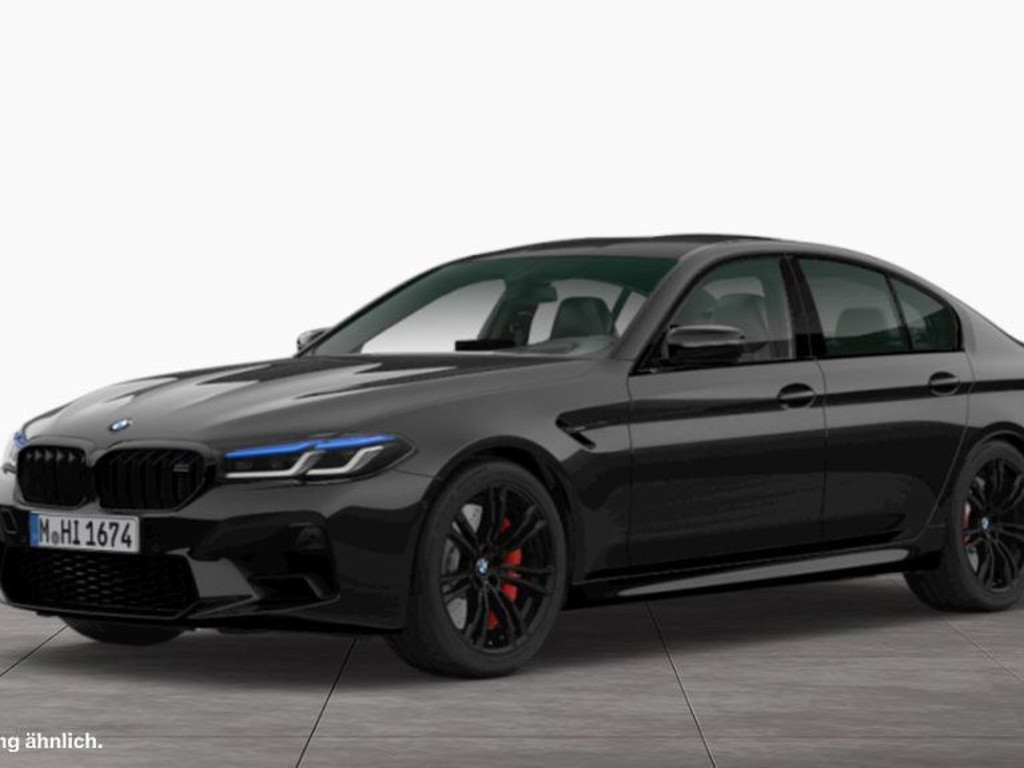 BMW M5 Sedan