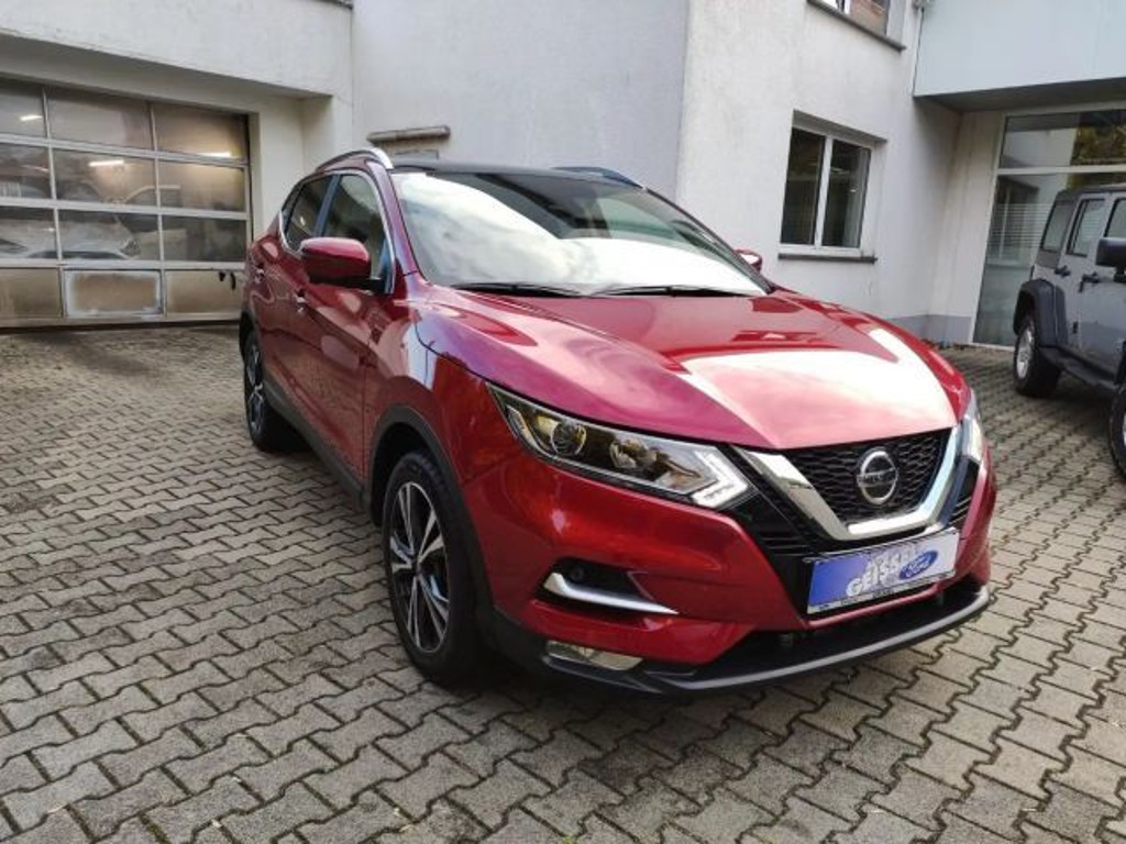 Nissan Qashqai Zama Autom PANO Navi KLIMA Sitzhzg Kamer