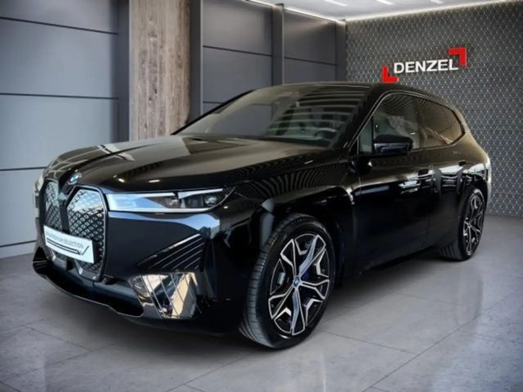 BMW iX xDrive50