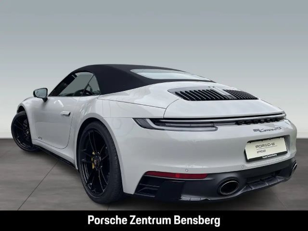 Porsche 992