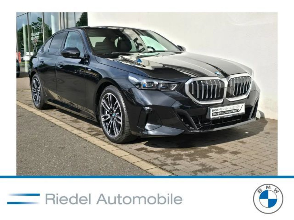 BMW 5 Serie 520 M-Sport Sedan 520i