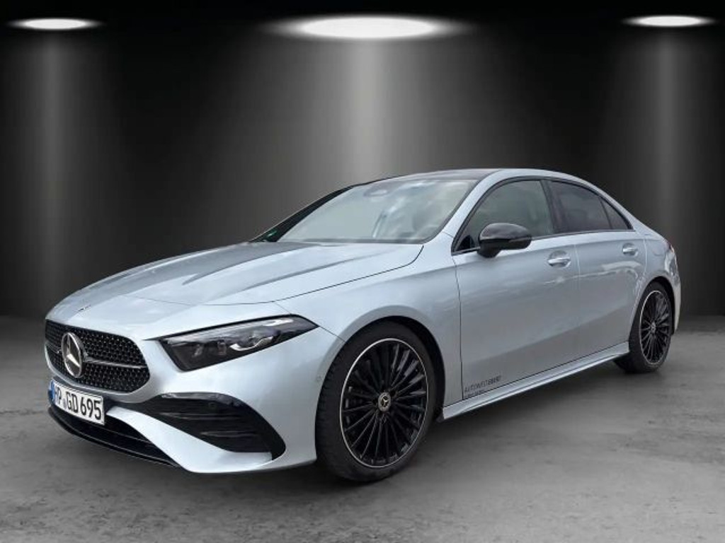Mercedes-Benz A-Klasse A 250 4MATIC AMG Line Hatchback