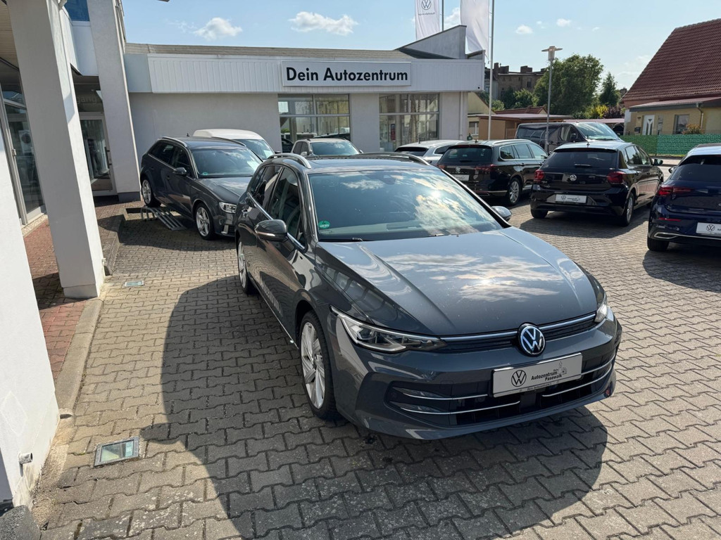 Volkswagen Golf DSG Style Variant