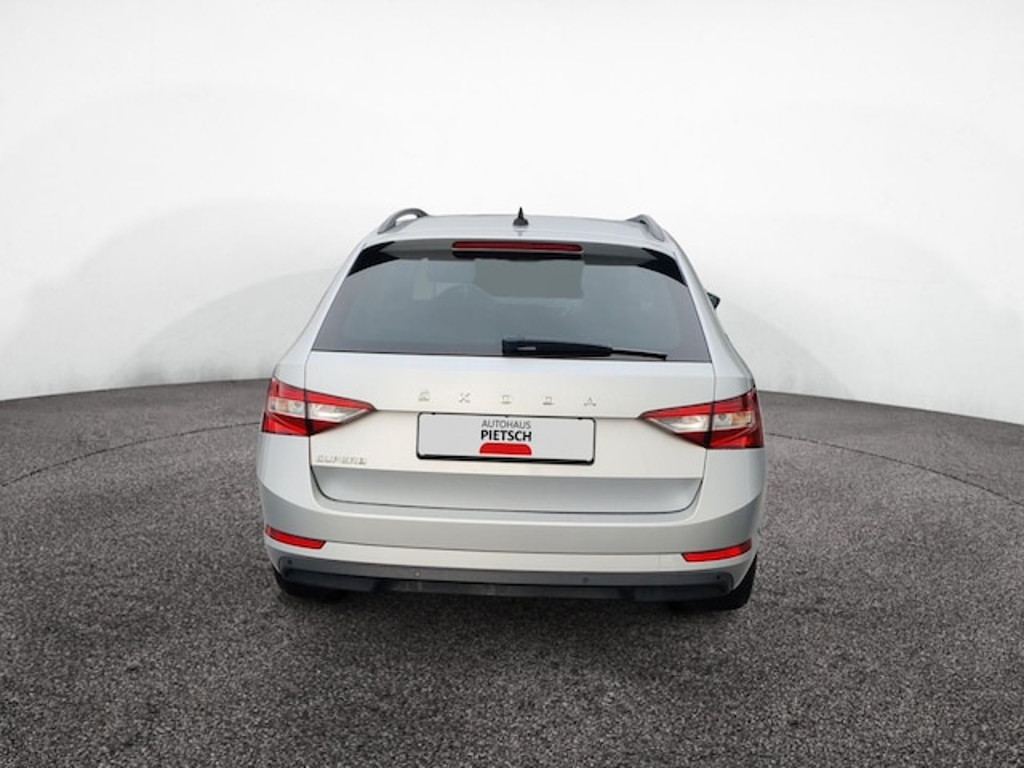 Skoda Superb Ambition Combi 2.0 TDI