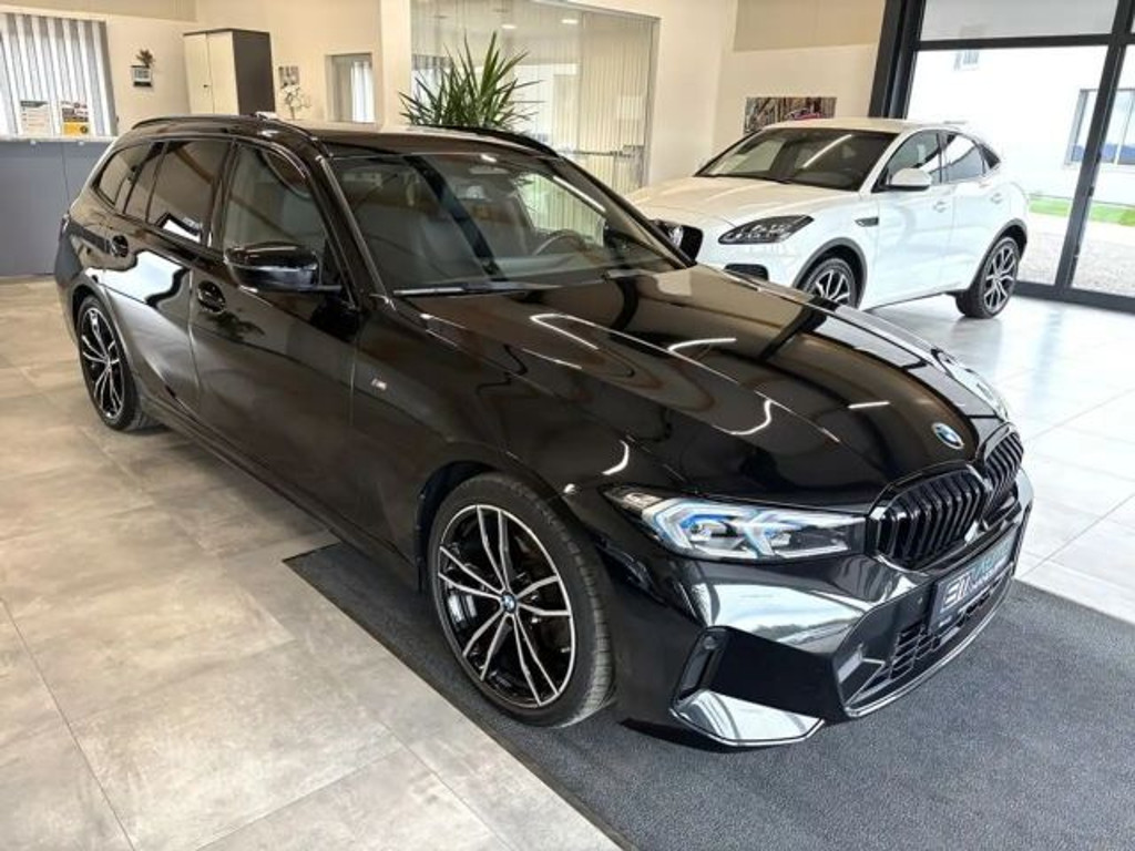 BMW 3 Serie 320 M-Sport xDrive Touring 320d