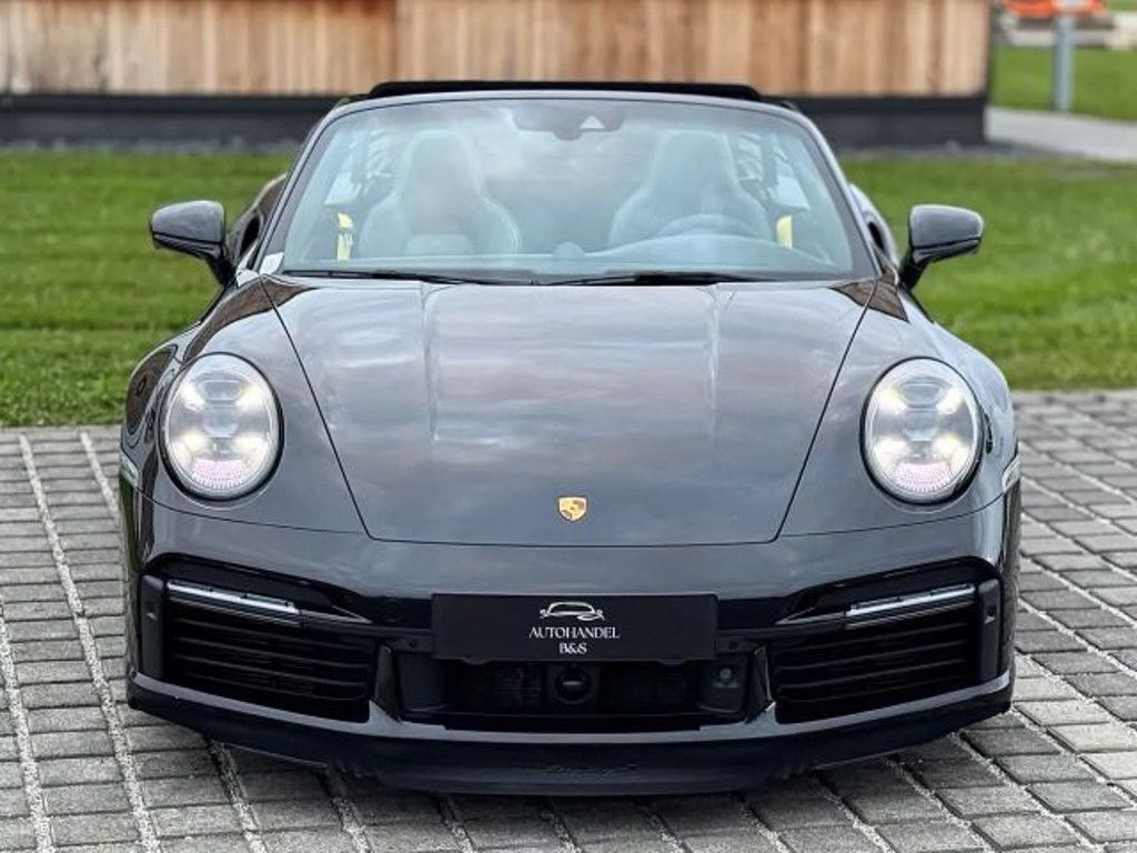 Porsche 992