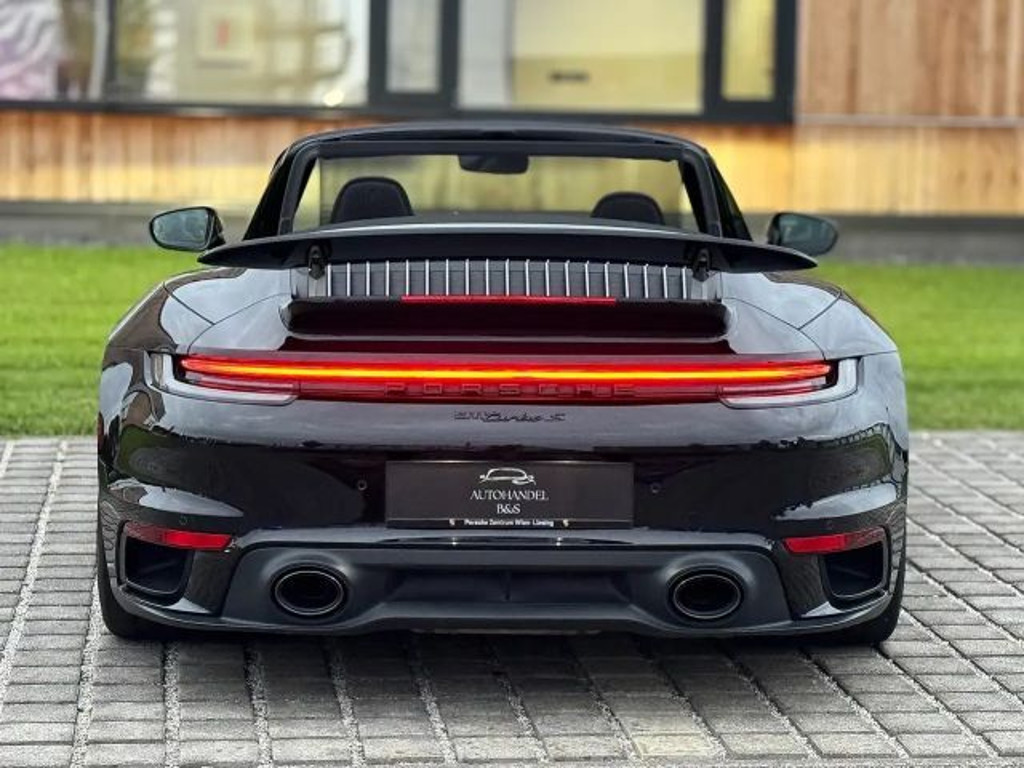 Porsche 992