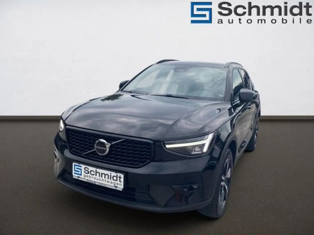 Volvo XC40 Plus Dark