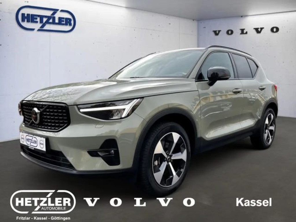 Volvo XC40 Plus Dark