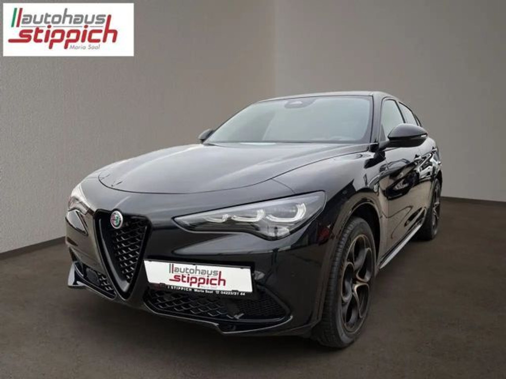 Alfa Romeo Stelvio Q4 AT8