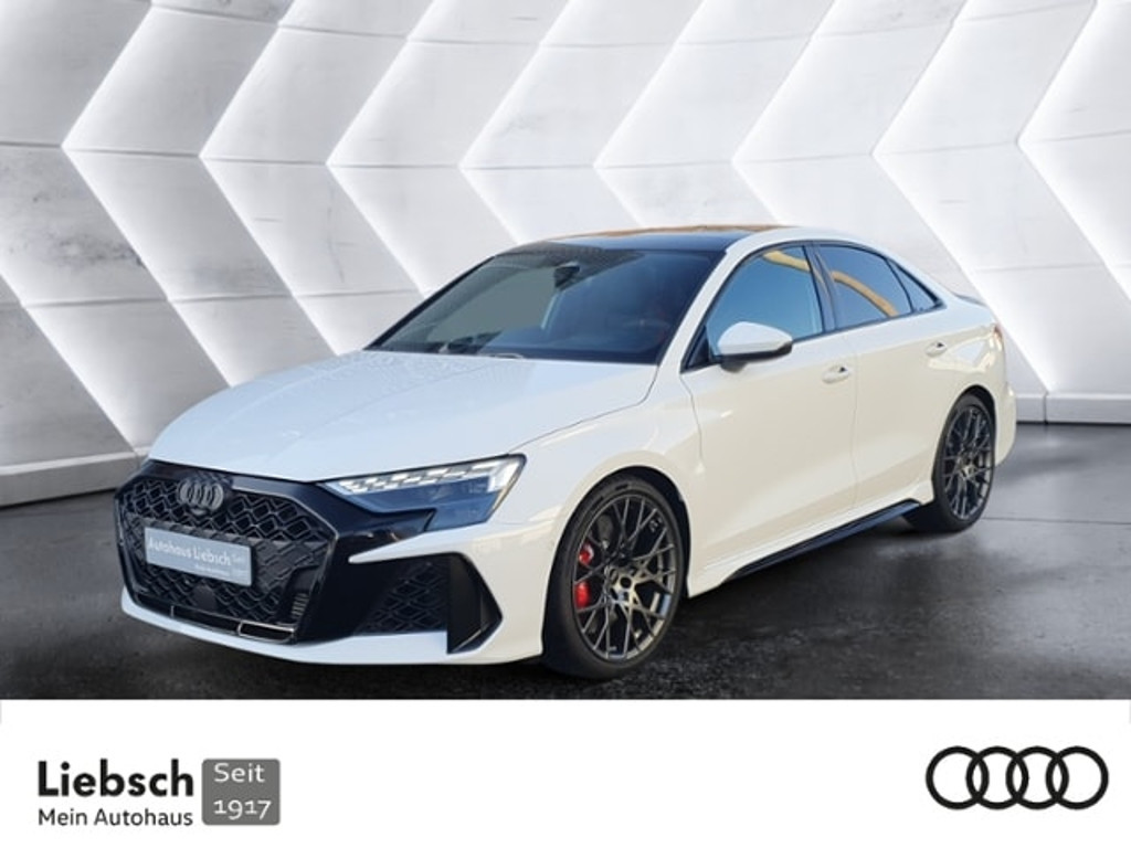 Audi RS3 Sedan Quattro S-Tronic