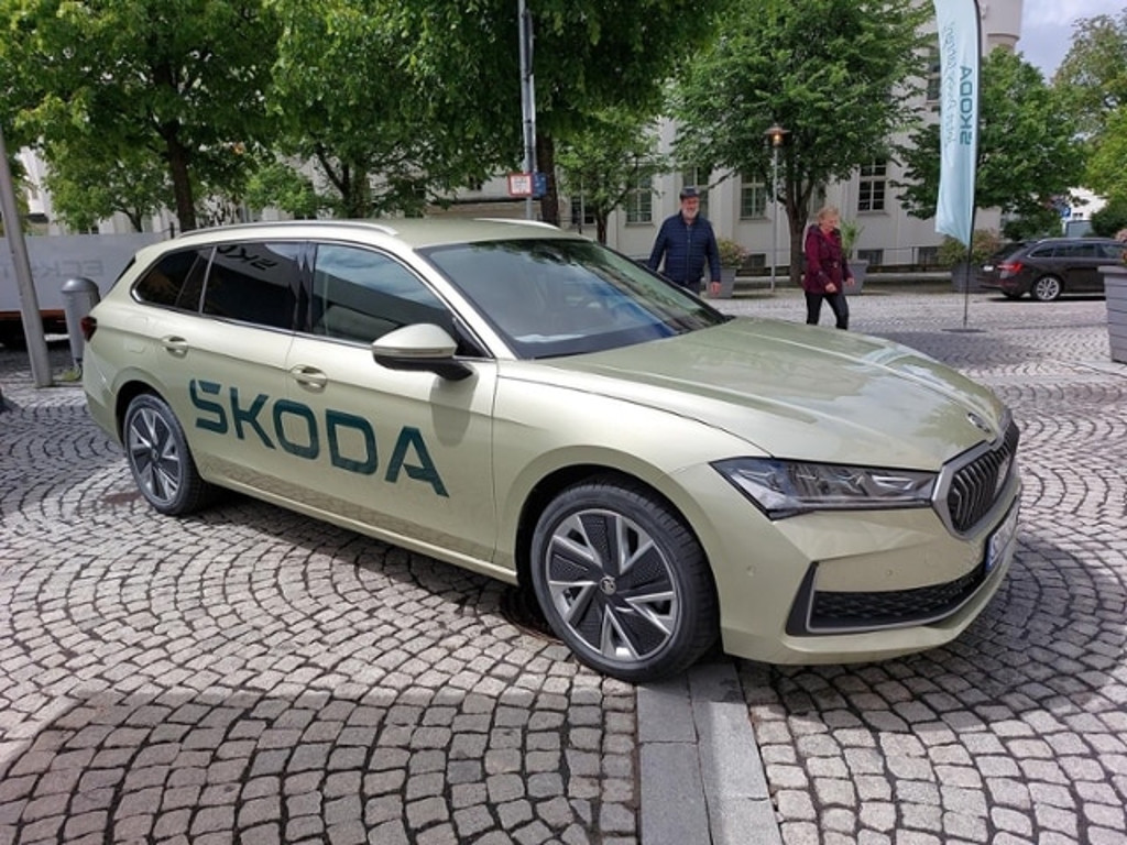 Skoda Superb Combi 1.5 TSI Selection