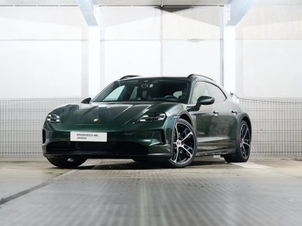 Porsche Taycan Cross Turismo 4