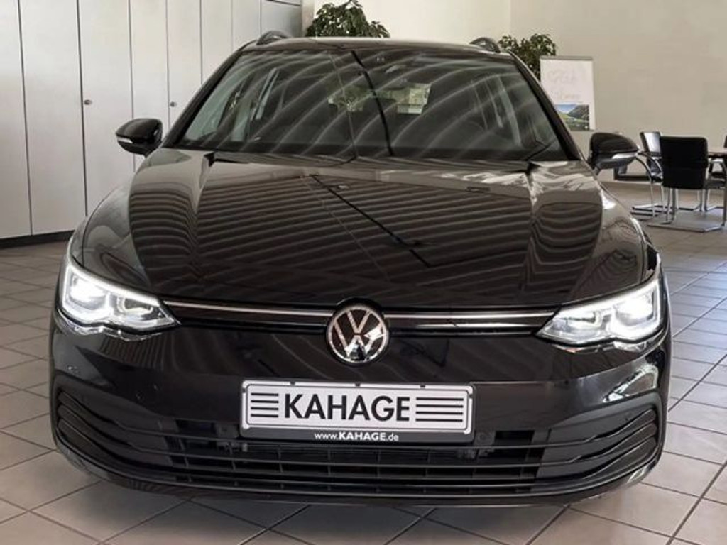 Volkswagen Golf Life Variant