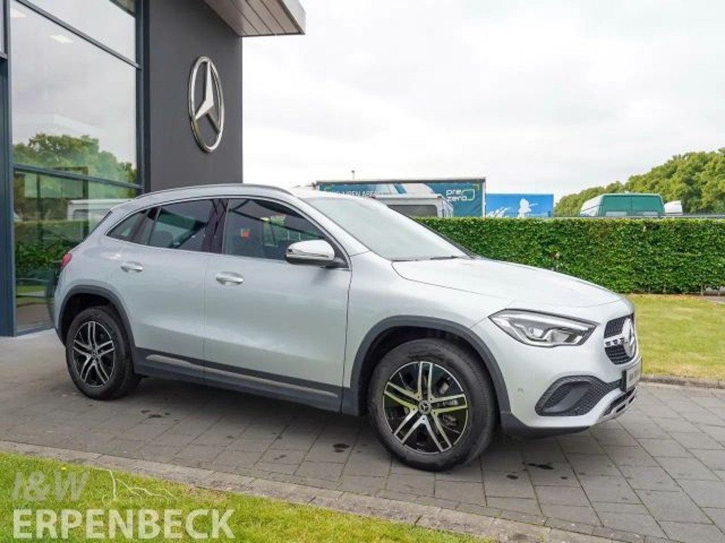 Mercedes-Benz GLA-Klasse